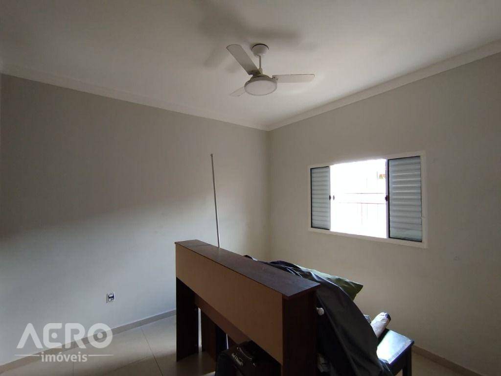 Casa para alugar com 2 quartos, 160m² - Foto 6