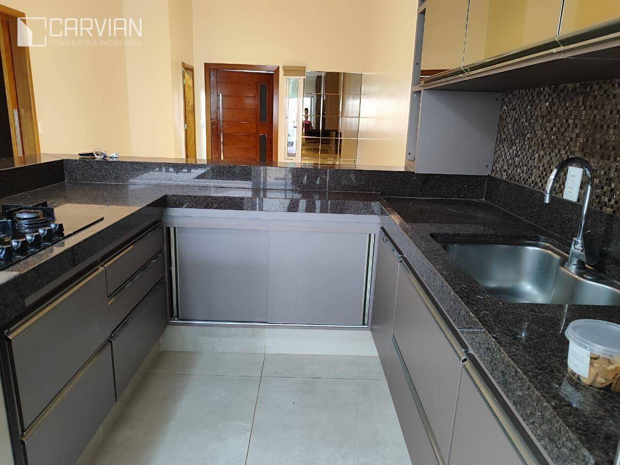 Casa de Condomínio para alugar com 3 quartos, 150m² - Foto 3