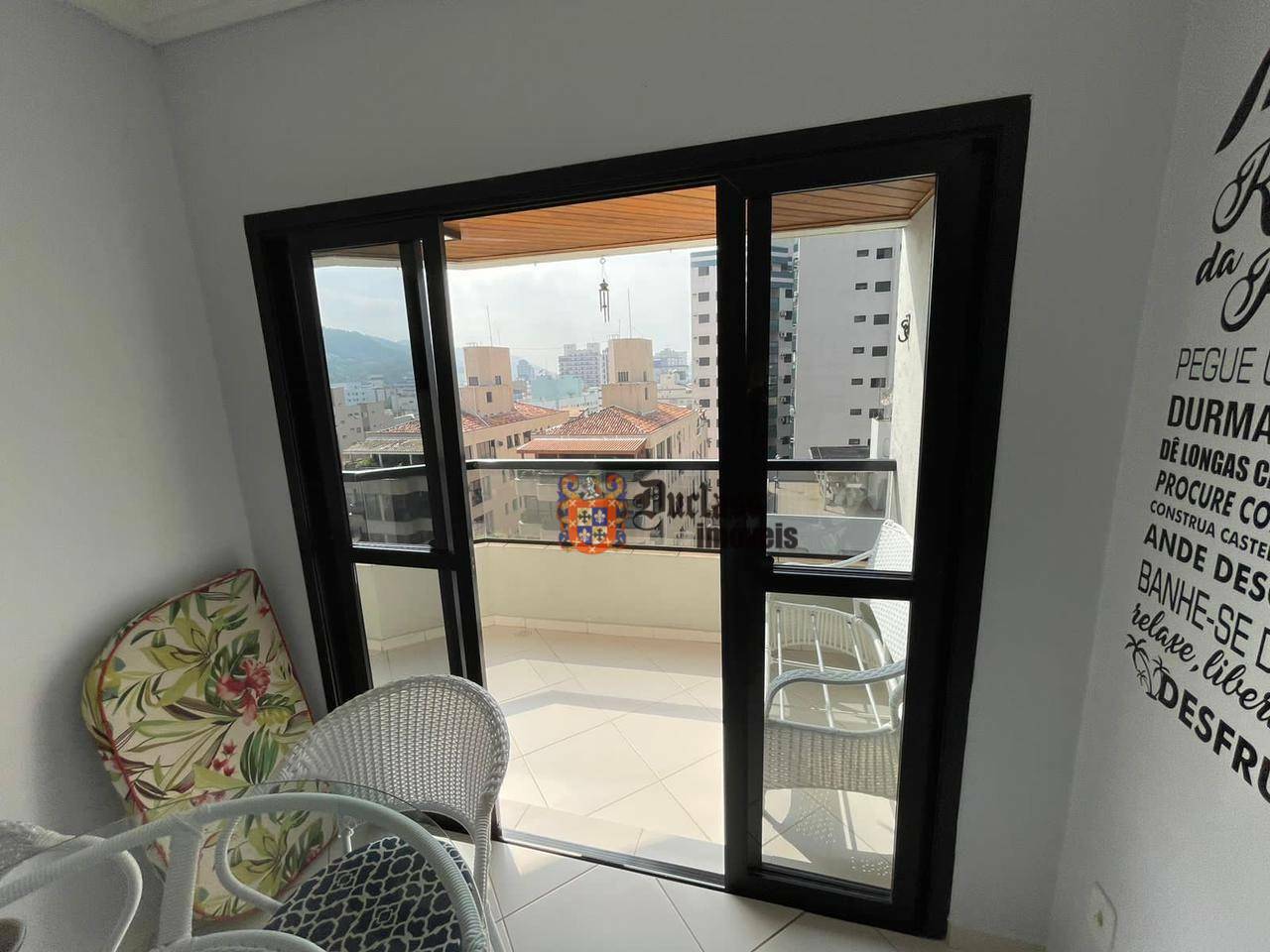 Apartamento à venda com 2 quartos, 70m² - Foto 15