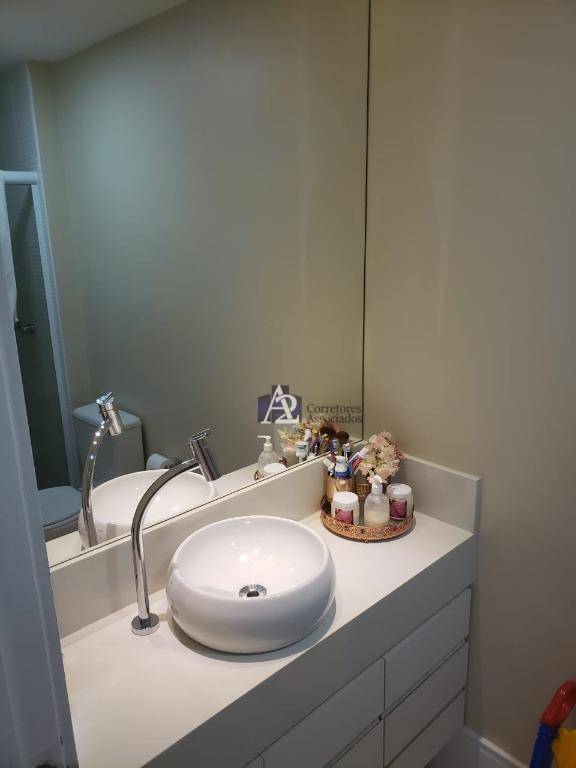 Apartamento à venda com 2 quartos, 69m² - Foto 11