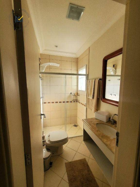 Casa de Condomínio à venda com 4 quartos, 485m² - Foto 10