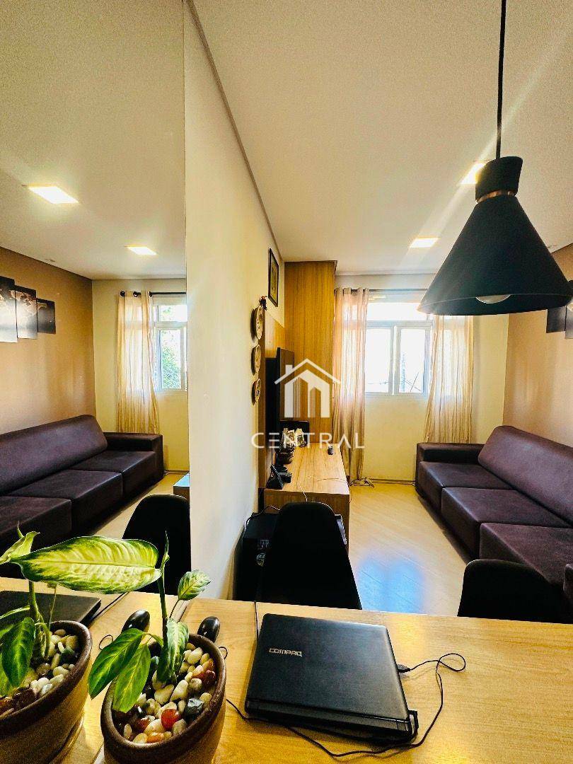 Apartamento à venda com 2 quartos, 70m² - Foto 1