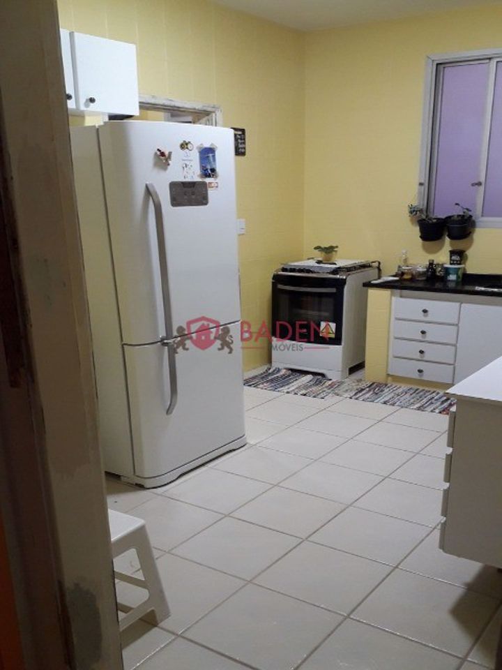 Apartamento à venda com 1 quarto, 60m² - Foto 4