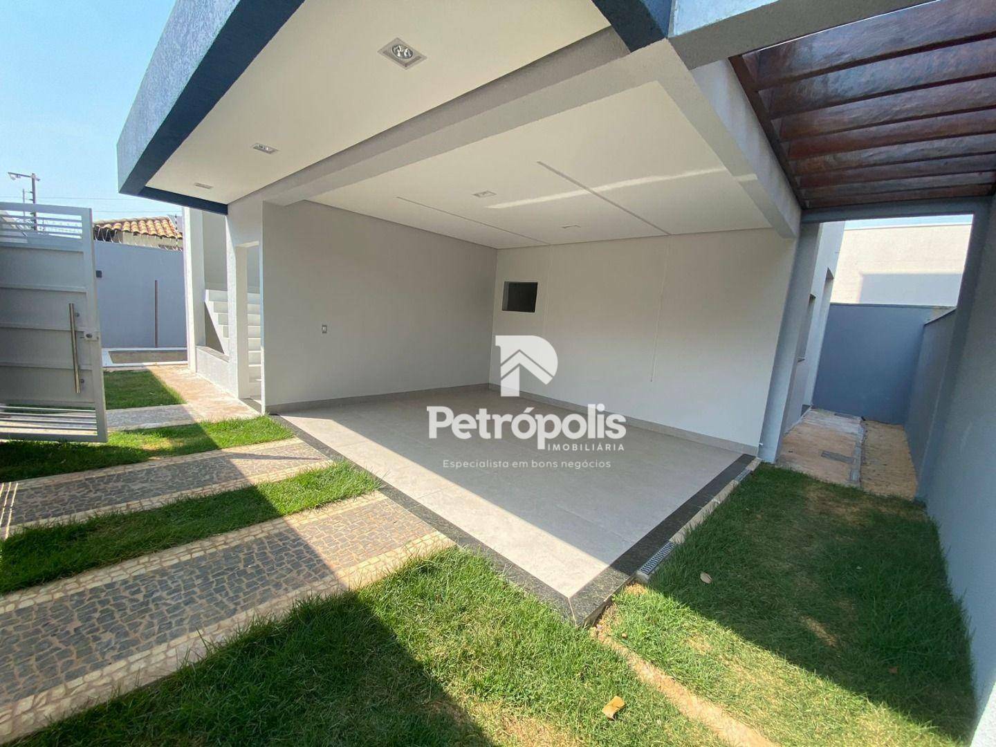 Sobrado à venda com 4 quartos, 171m² - Foto 1