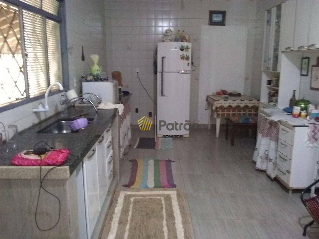 Chácara à venda com 1 quarto, 90m² - Foto 15