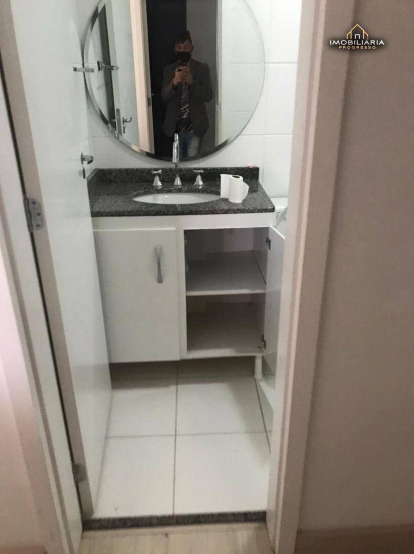 Apartamento para alugar com 2 quartos, 55m² - Foto 13