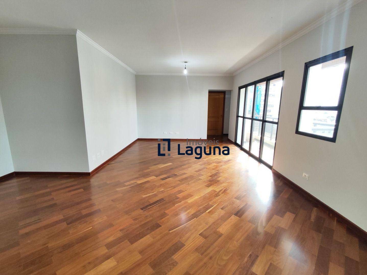 Apartamento à venda e aluguel com 3 quartos, 160m² - Foto 3