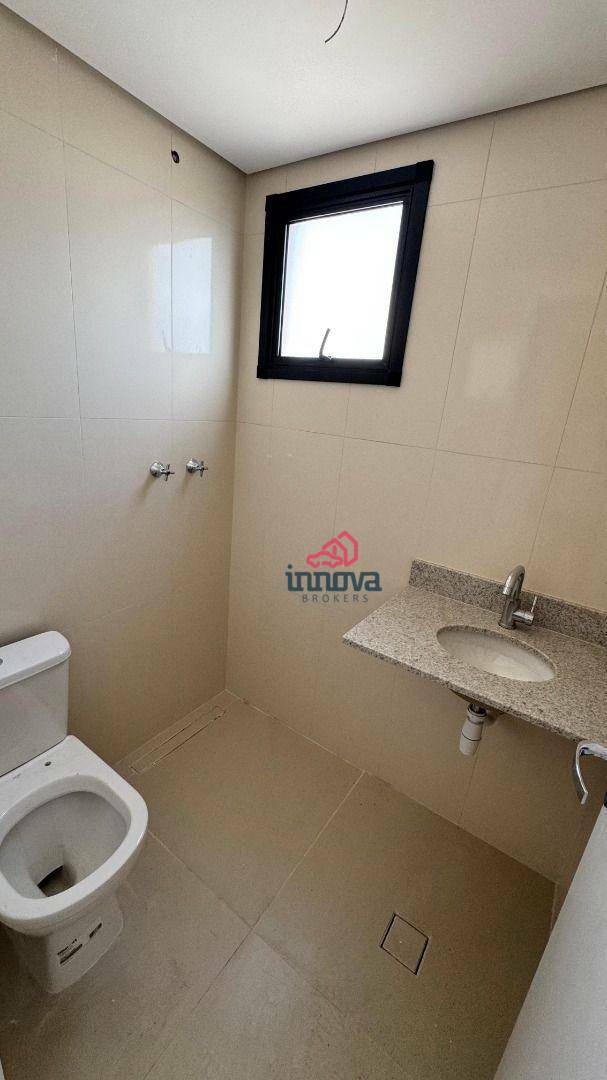 Apartamento à venda com 2 quartos, 68m² - Foto 9