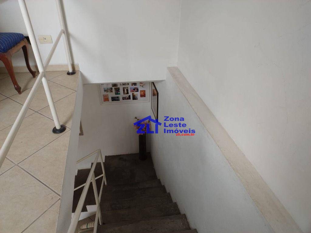 Sobrado à venda e aluguel com 4 quartos, 140m² - Foto 8