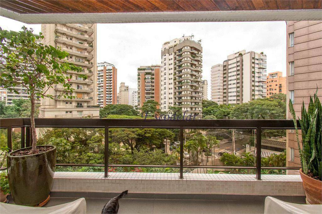 Apartamento à venda com 3 quartos, 210m² - Foto 31