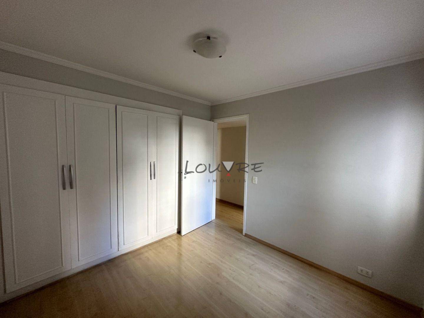 Apartamento para alugar com 3 quartos, 148m² - Foto 6