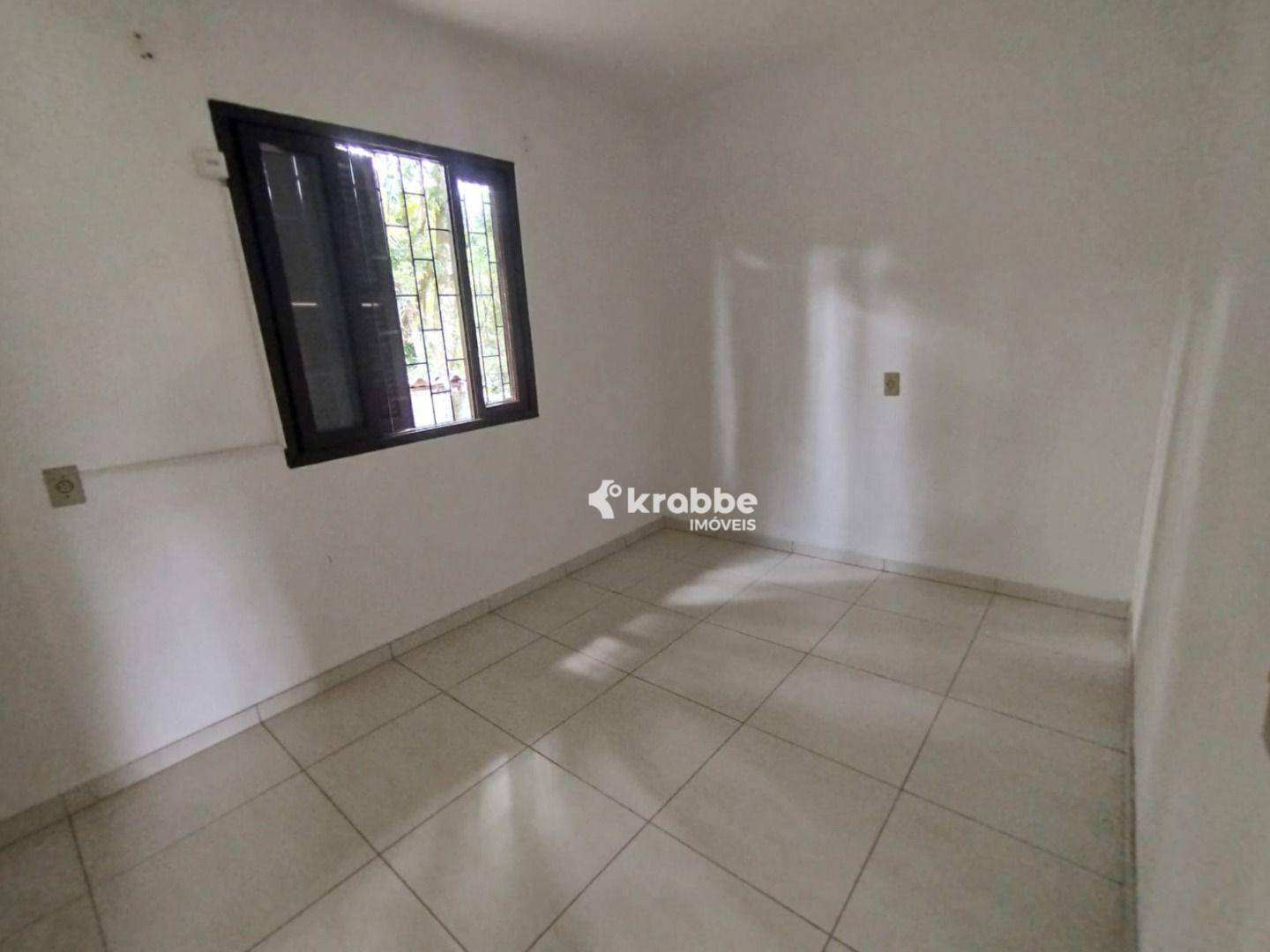 Casa à venda com 3 quartos, 99m² - Foto 9