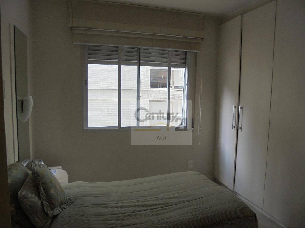 Apartamento à venda com 4 quartos, 210m² - Foto 11