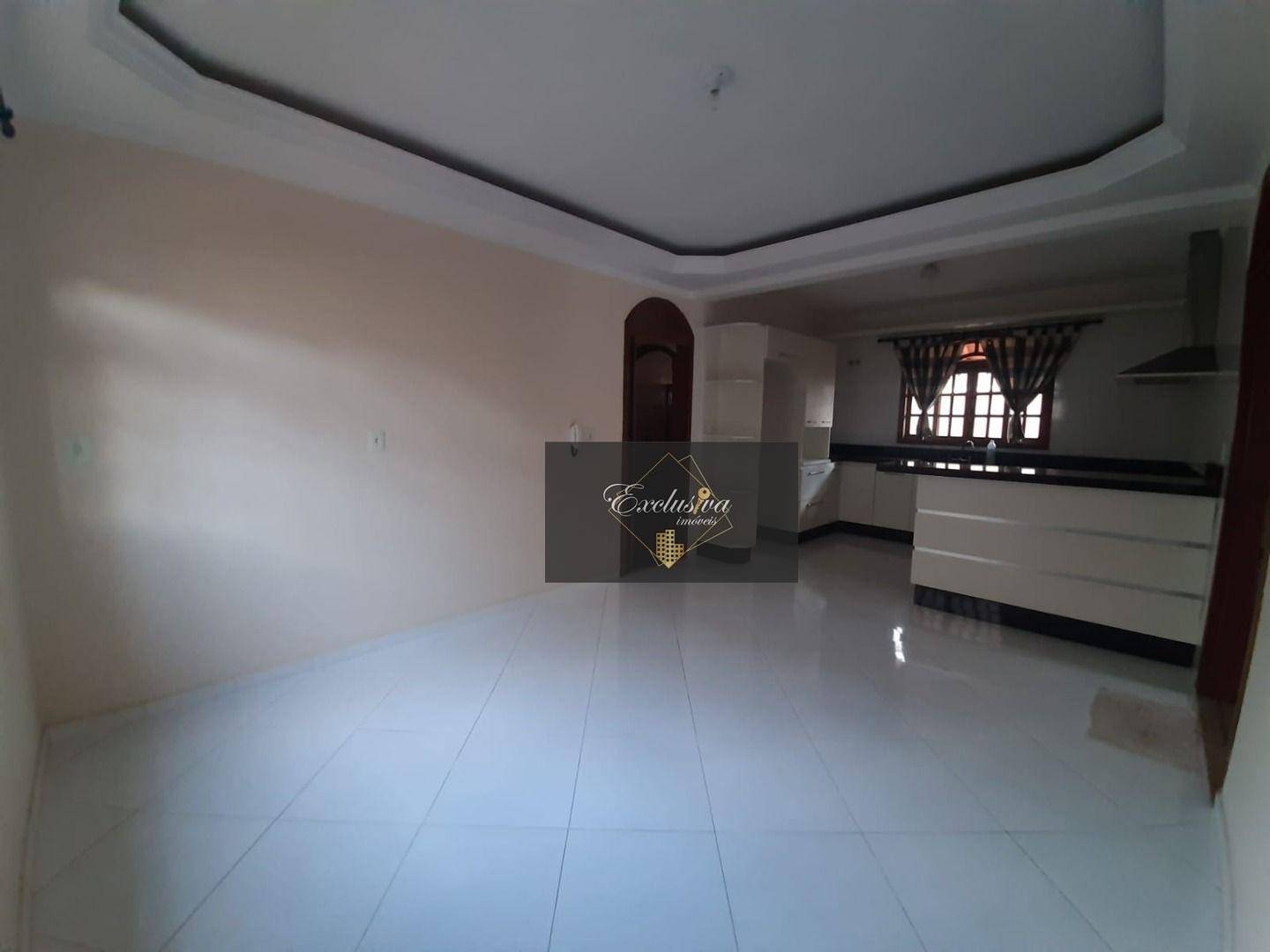 Casa, 3 quartos, 244 m² - Foto 3