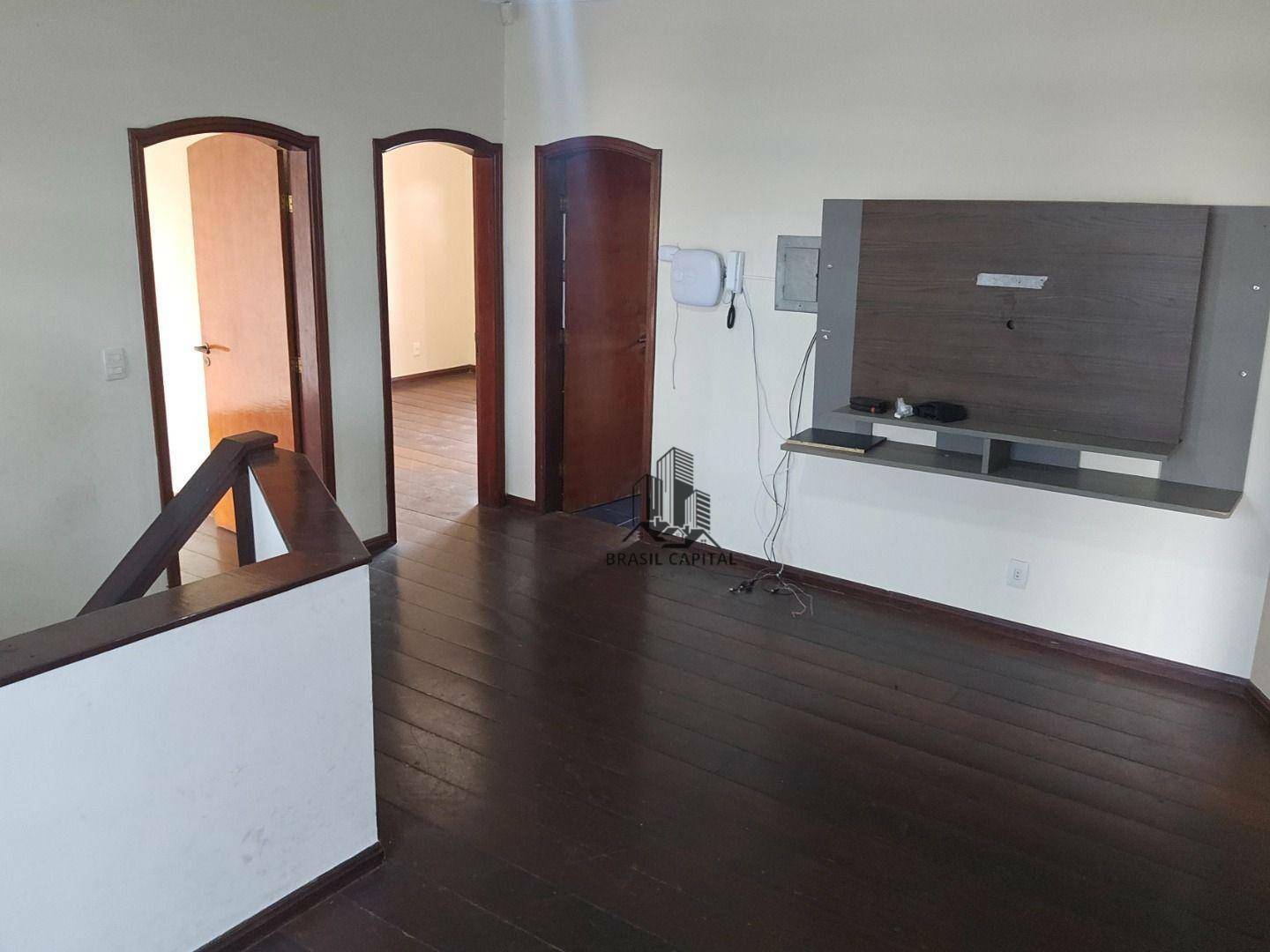 Sobrado à venda com 3 quartos, 300m² - Foto 5