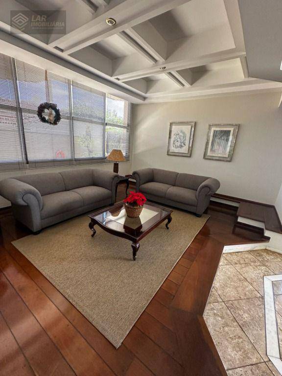 Apartamento, 3 quartos, 300 m² - Foto 1