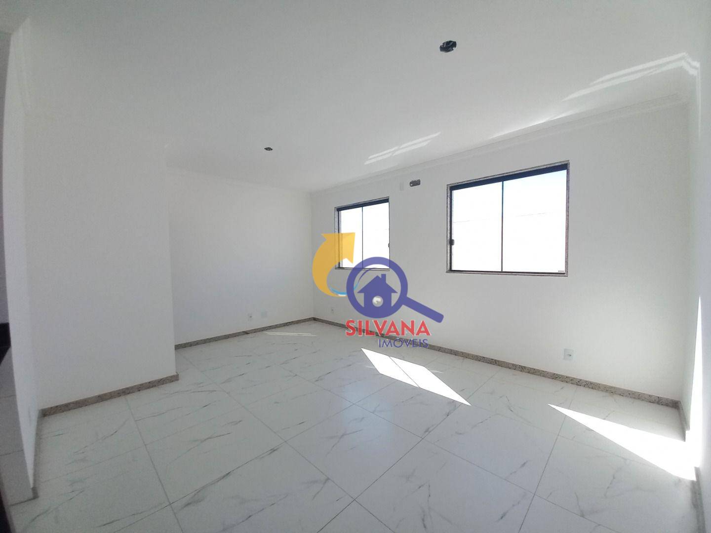 Apartamento à venda com 3 quartos, 74m² - Foto 2