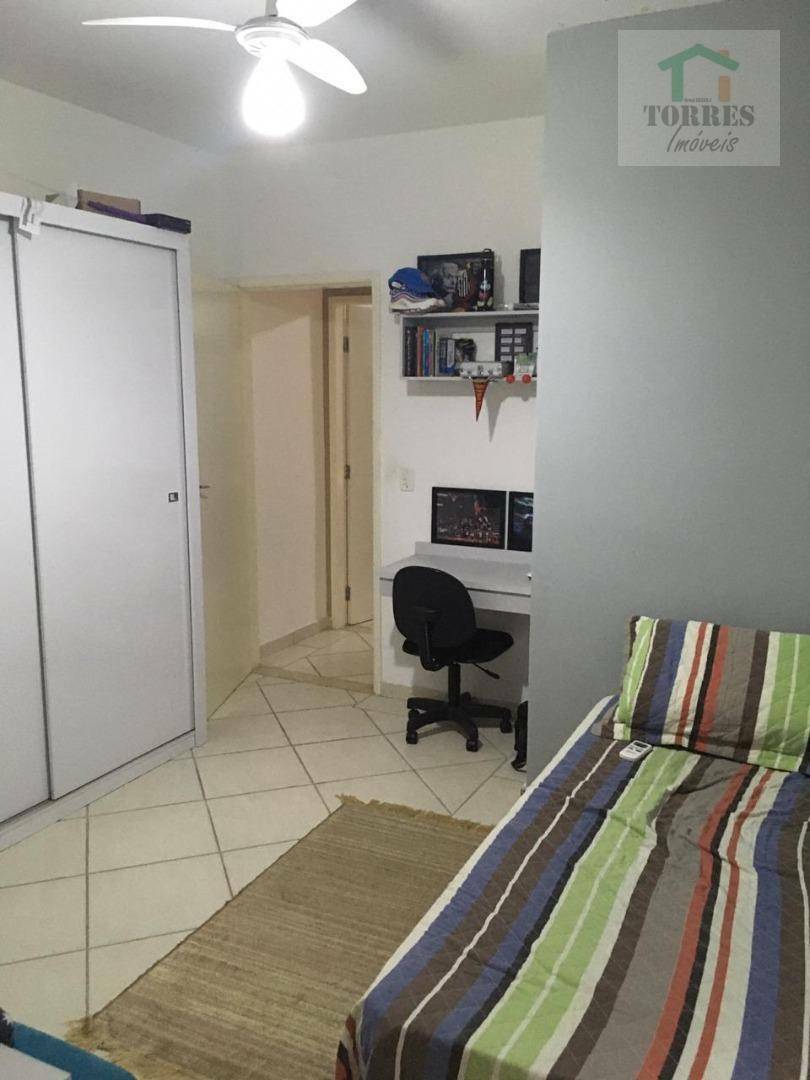 Casa à venda com 2 quartos, 80m² - Foto 9