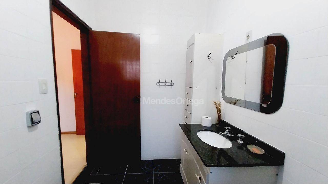 Casa para alugar com 3 quartos, 142m² - Foto 21