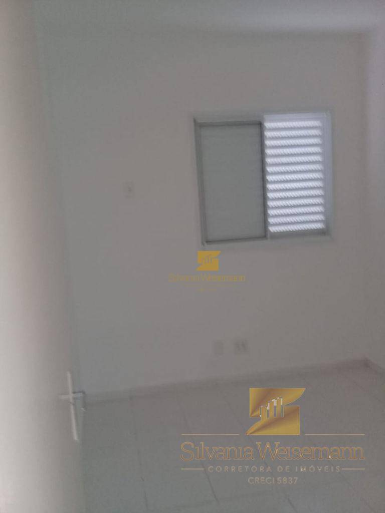 Apartamento à venda com 2 quartos, 50m² - Foto 4