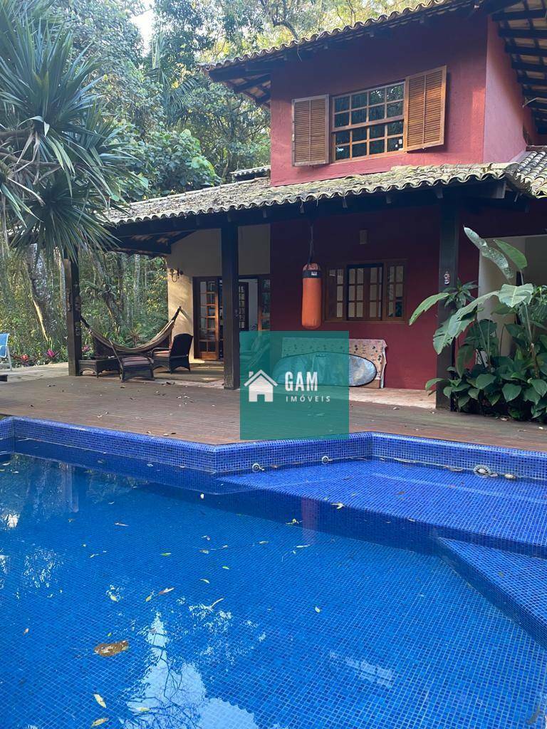 Casa de Condomínio para alugar com 3 quartos, 250m² - Foto 5