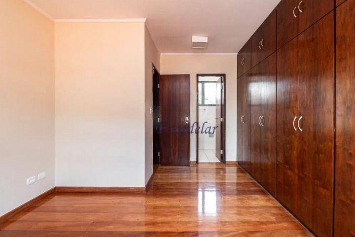 Casa à venda com 3 quartos, 220m² - Foto 26