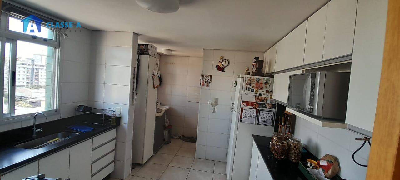 Apartamento à venda com 3 quartos, 177m² - Foto 23