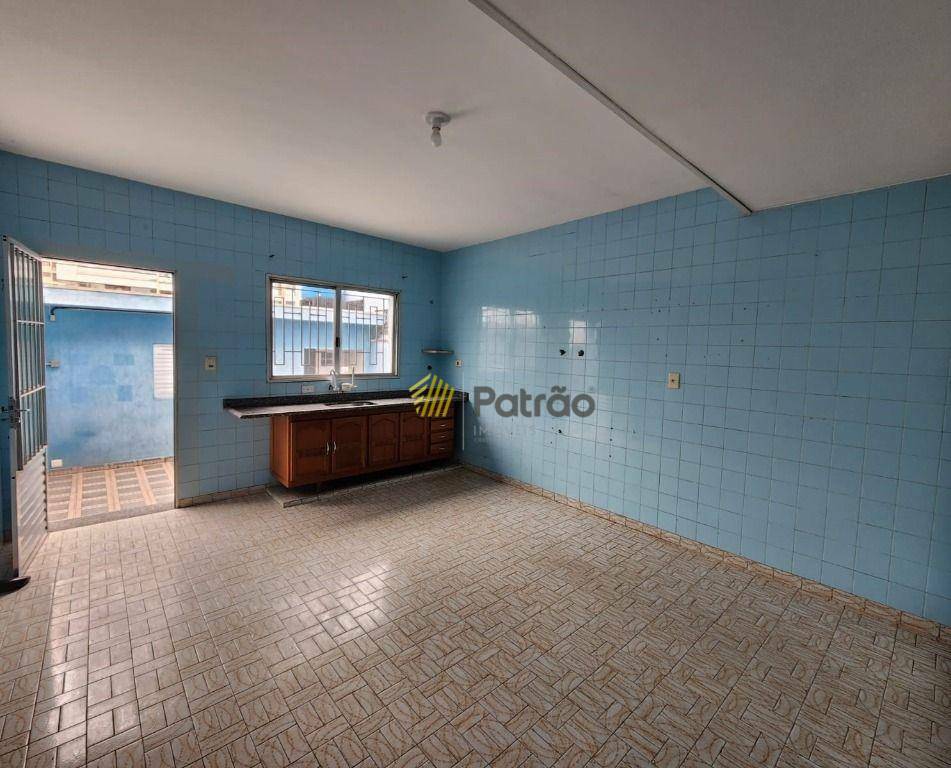 Sobrado para alugar com 2 quartos, 139m² - Foto 7