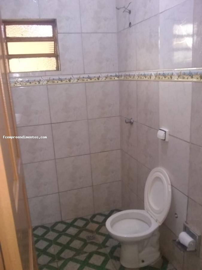 Casa à venda com 4 quartos, 200m² - Foto 18