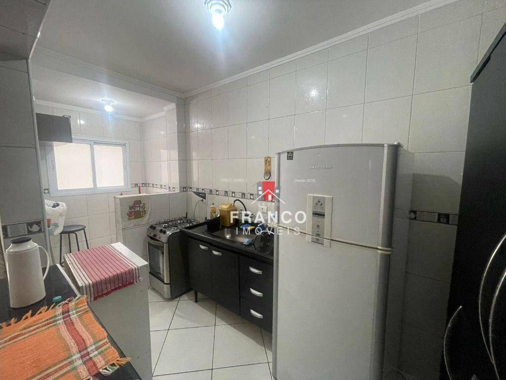 Apartamento à venda com 2 quartos, 70m² - Foto 5