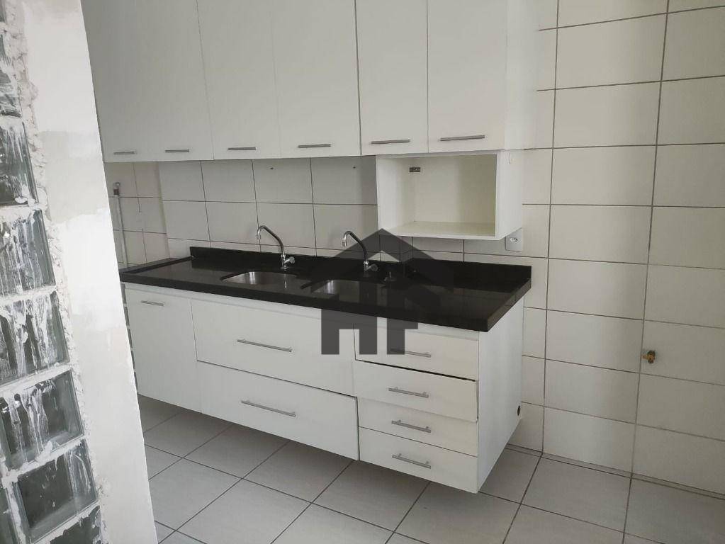 Apartamento à venda com 3 quartos, 97m² - Foto 8