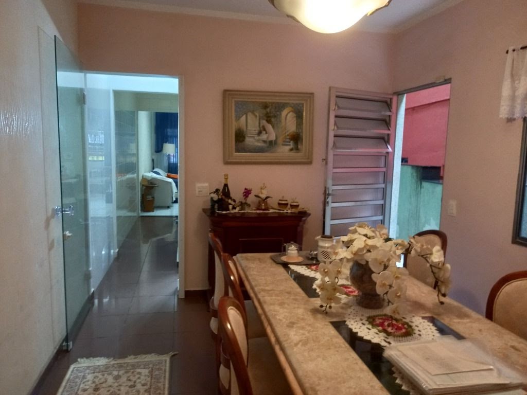 Sobrado à venda com 4 quartos, 228m² - Foto 2