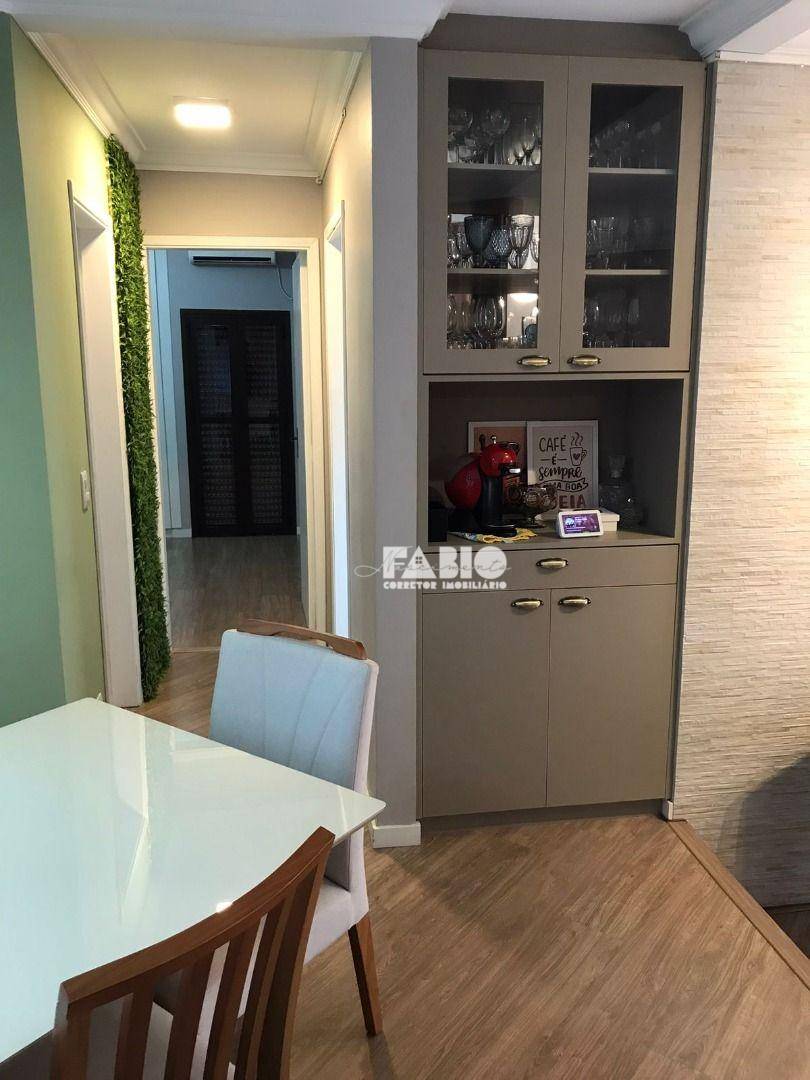 Apartamento à venda com 2 quartos, 85m² - Foto 14