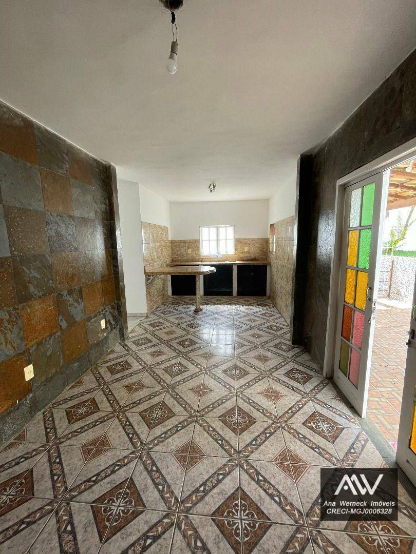 Casa à venda com 4 quartos, 240m² - Foto 7