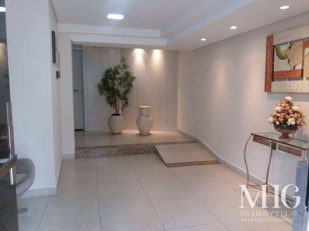 Apartamento à venda com 2 quartos, 126m² - Foto 2