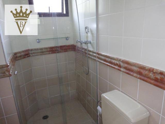 Apartamento à venda com 3 quartos, 145m² - Foto 19