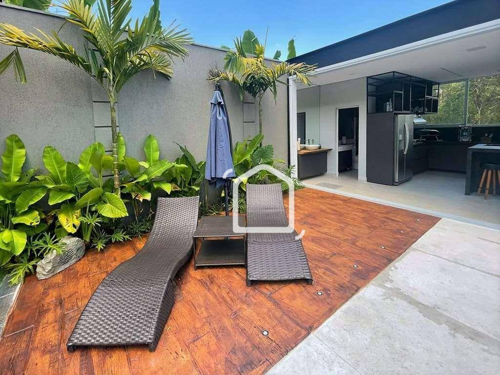 Casa de Condomínio à venda com 4 quartos, 463m² - Foto 31