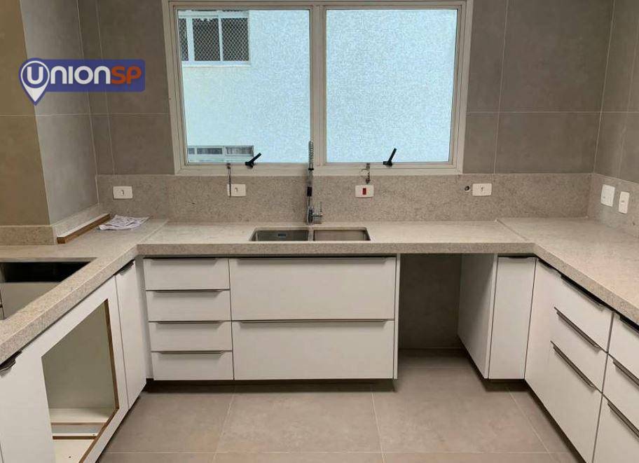 Apartamento à venda com 3 quartos, 221m² - Foto 23