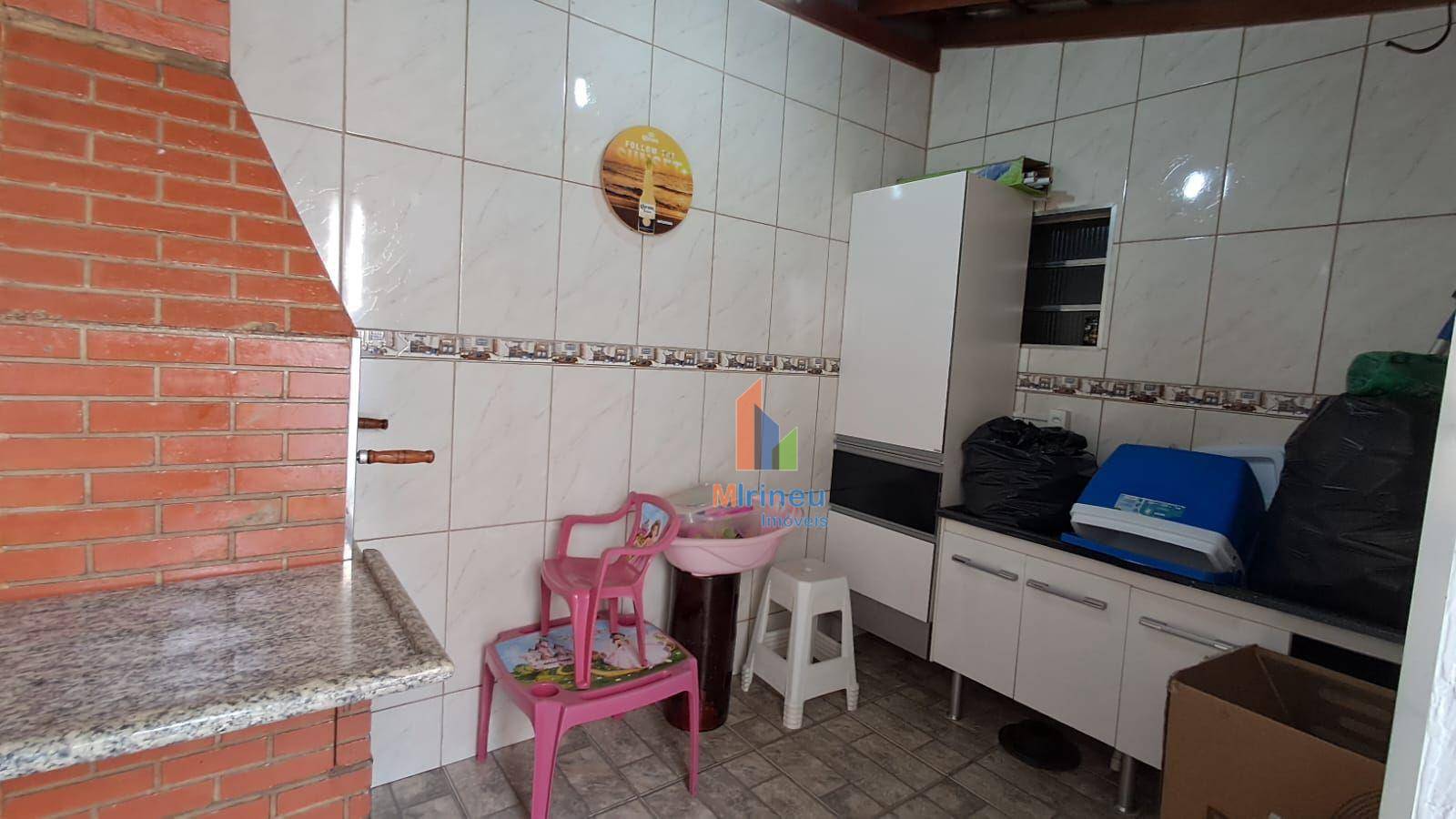 Casa à venda com 2 quartos, 110m² - Foto 13