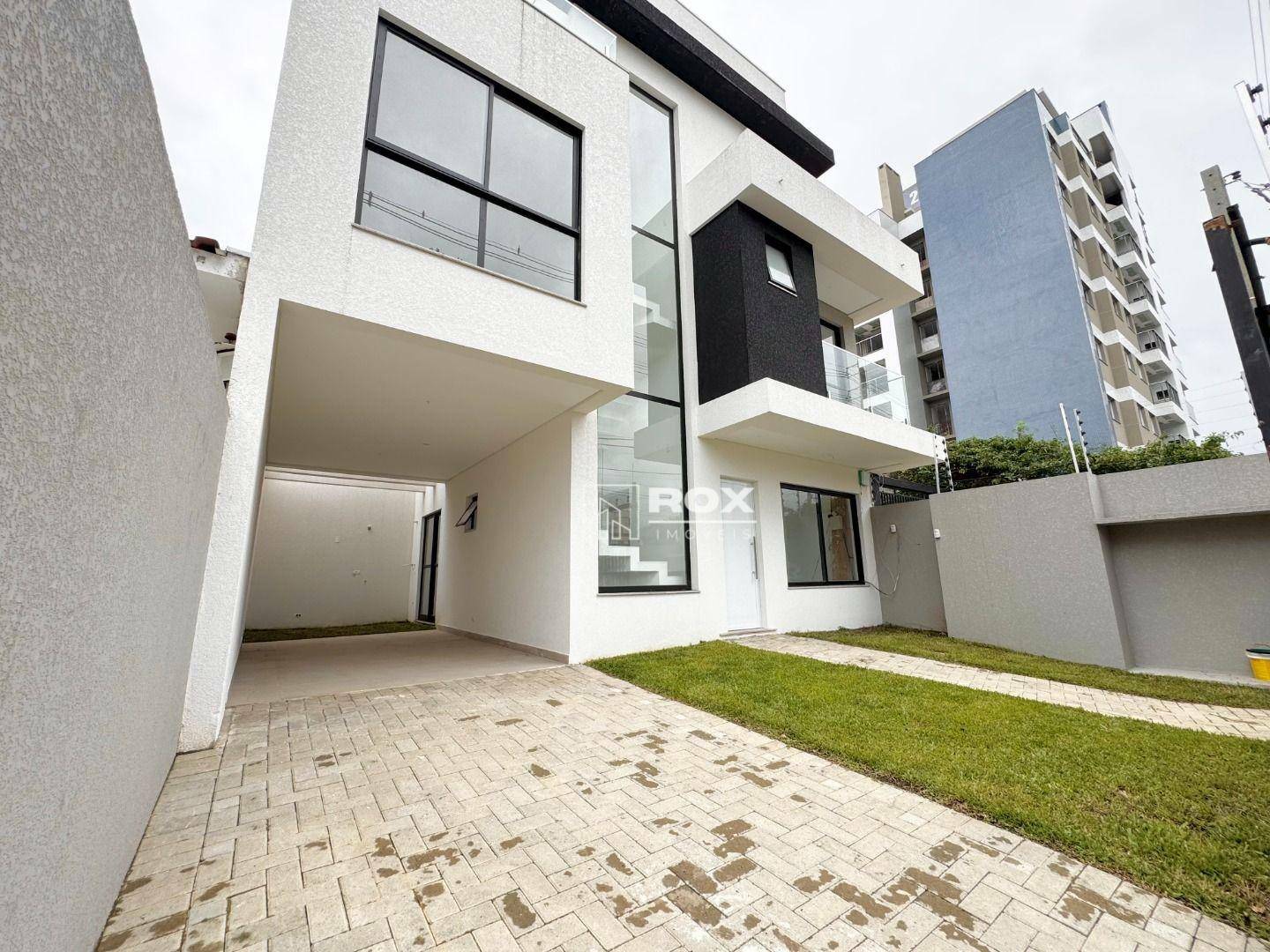 Sobrado à venda com 3 quartos, 189m² - Foto 1