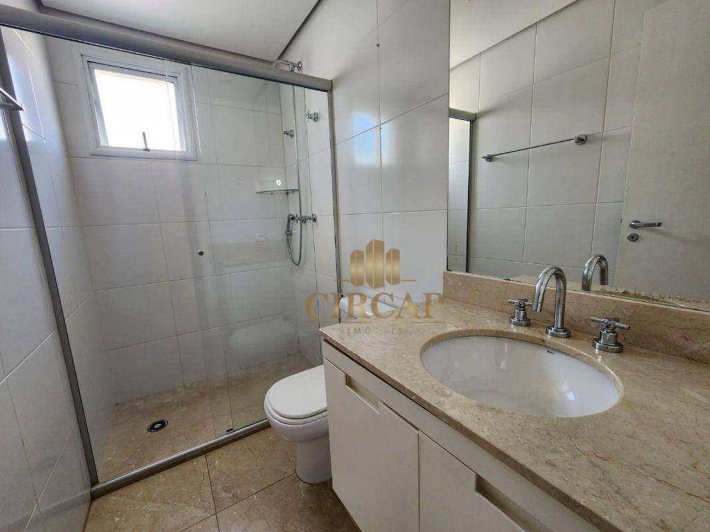 Apartamento para alugar com 4 quartos, 201m² - Foto 15