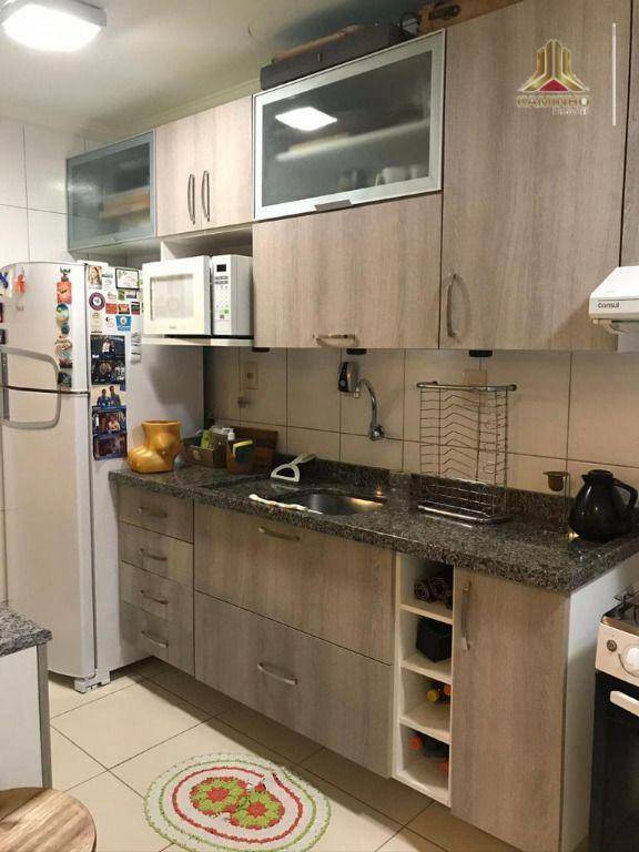 Apartamento à venda com 3 quartos, 83m² - Foto 4