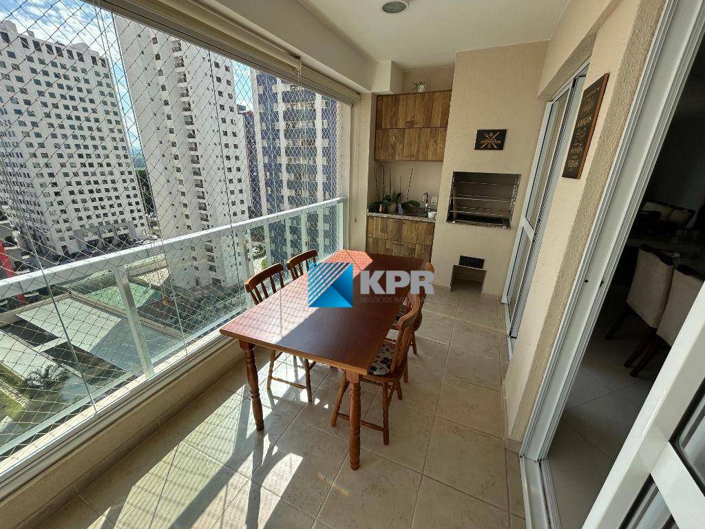 Apartamento para alugar com 3 quartos, 129m² - Foto 18