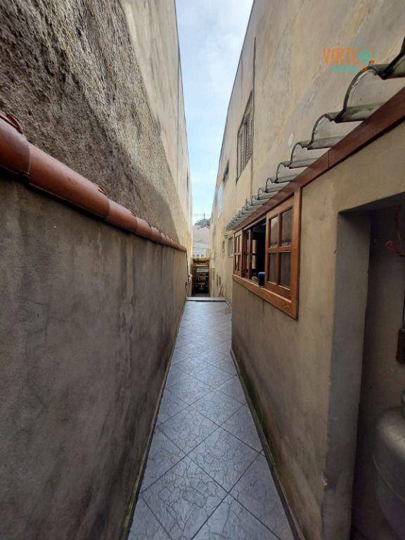 Casa à venda e aluguel com 3 quartos, 250m² - Foto 9