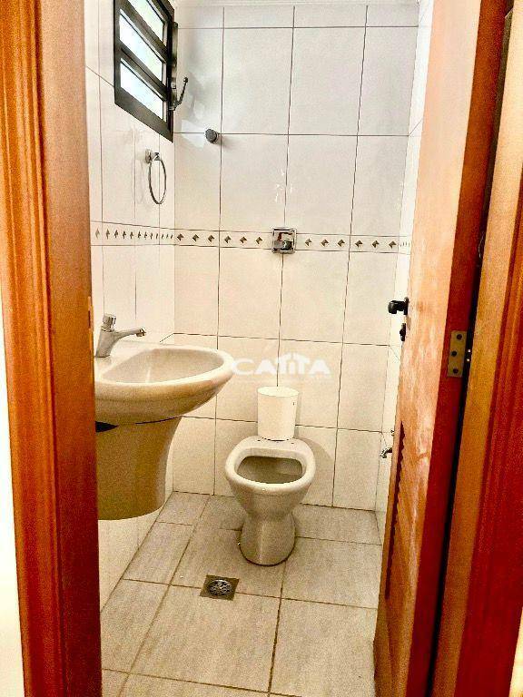 Sobrado para alugar com 3 quartos, 288m² - Foto 31