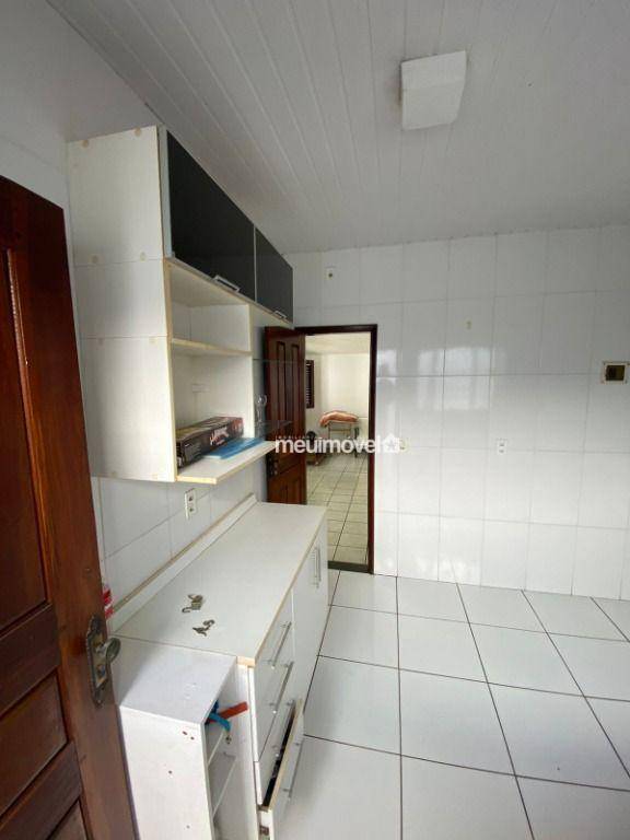 Casa à venda com 3 quartos, 170m² - Foto 12