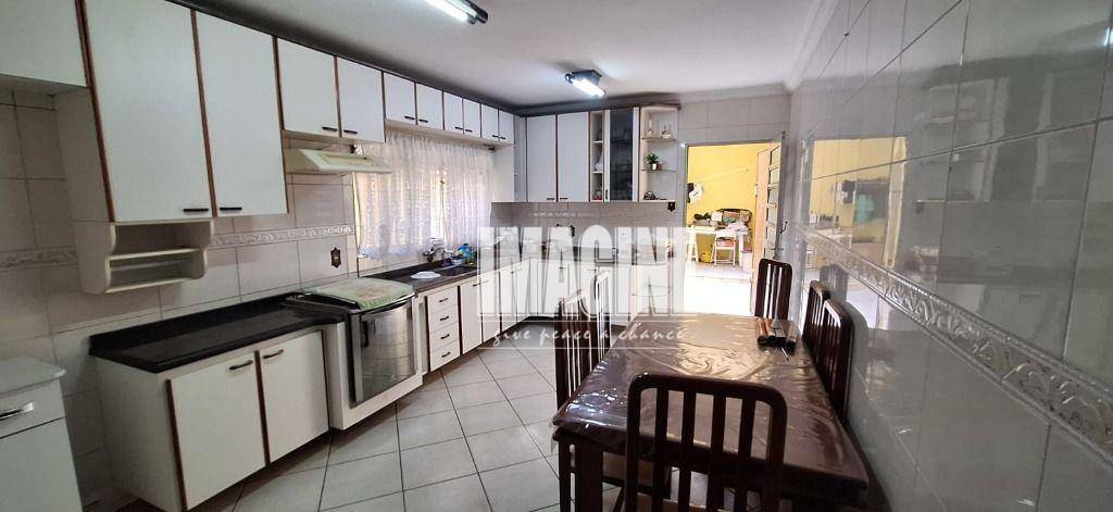 Sobrado à venda com 3 quartos, 145m² - Foto 4