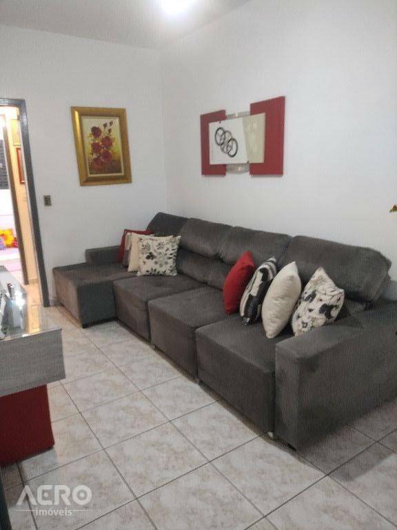 Casa à venda com 3 quartos, 124m² - Foto 13