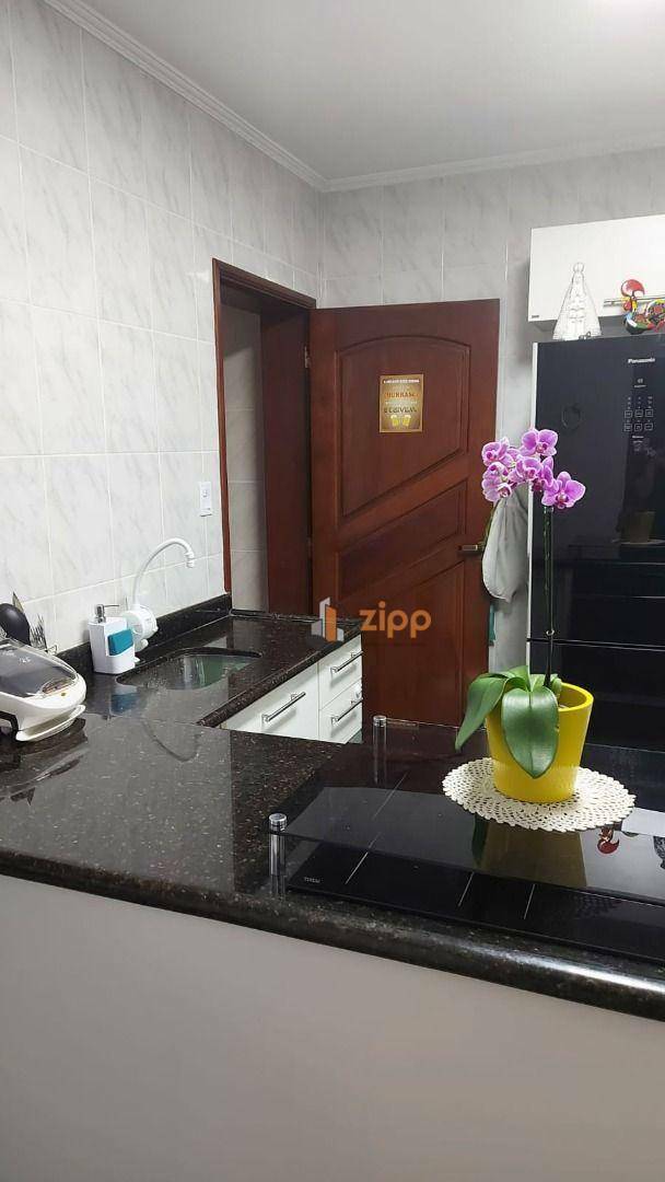 Sobrado à venda com 3 quartos, 190m² - Foto 3