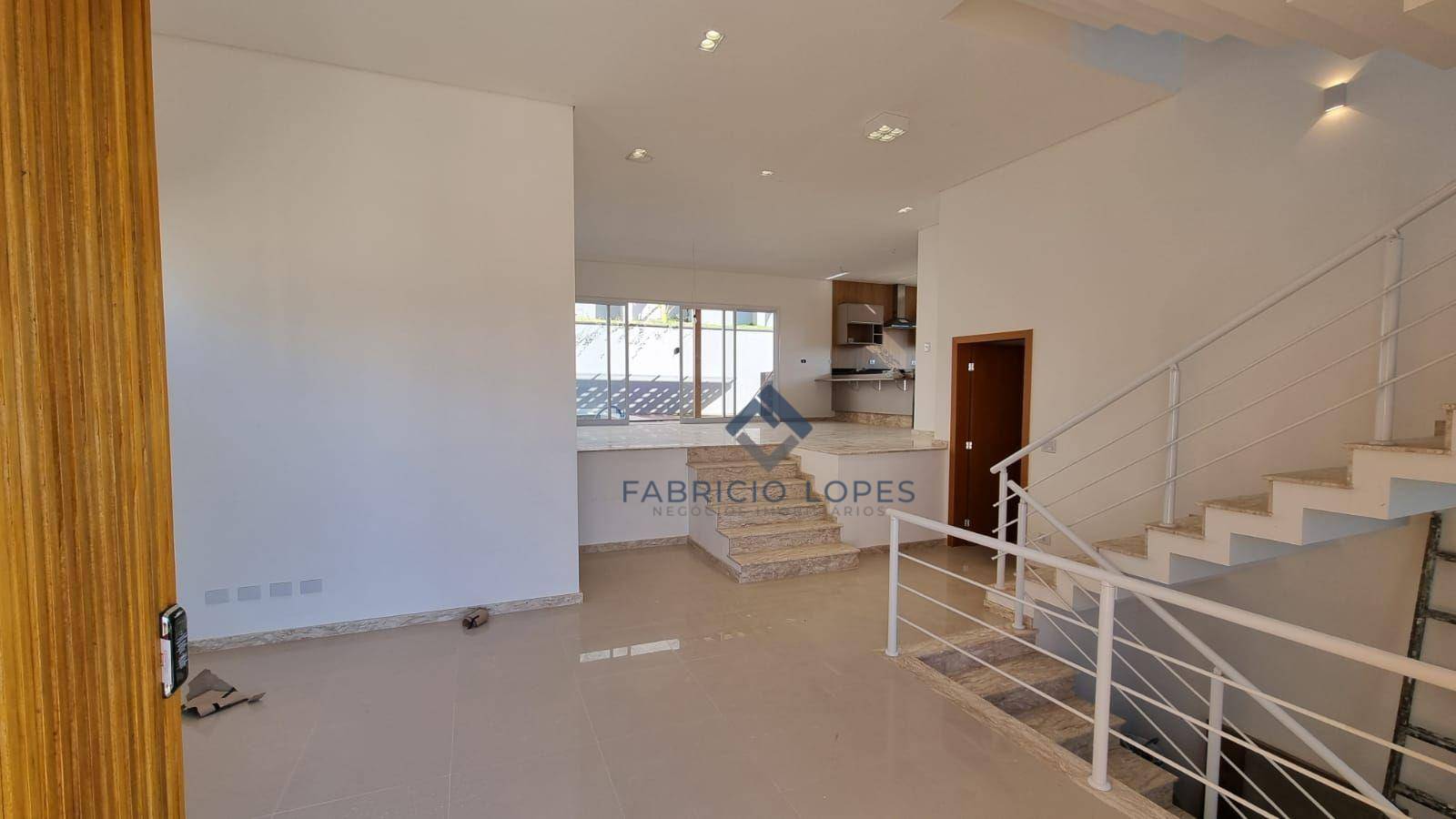 Casa à venda e aluguel com 3 quartos, 320m² - Foto 15